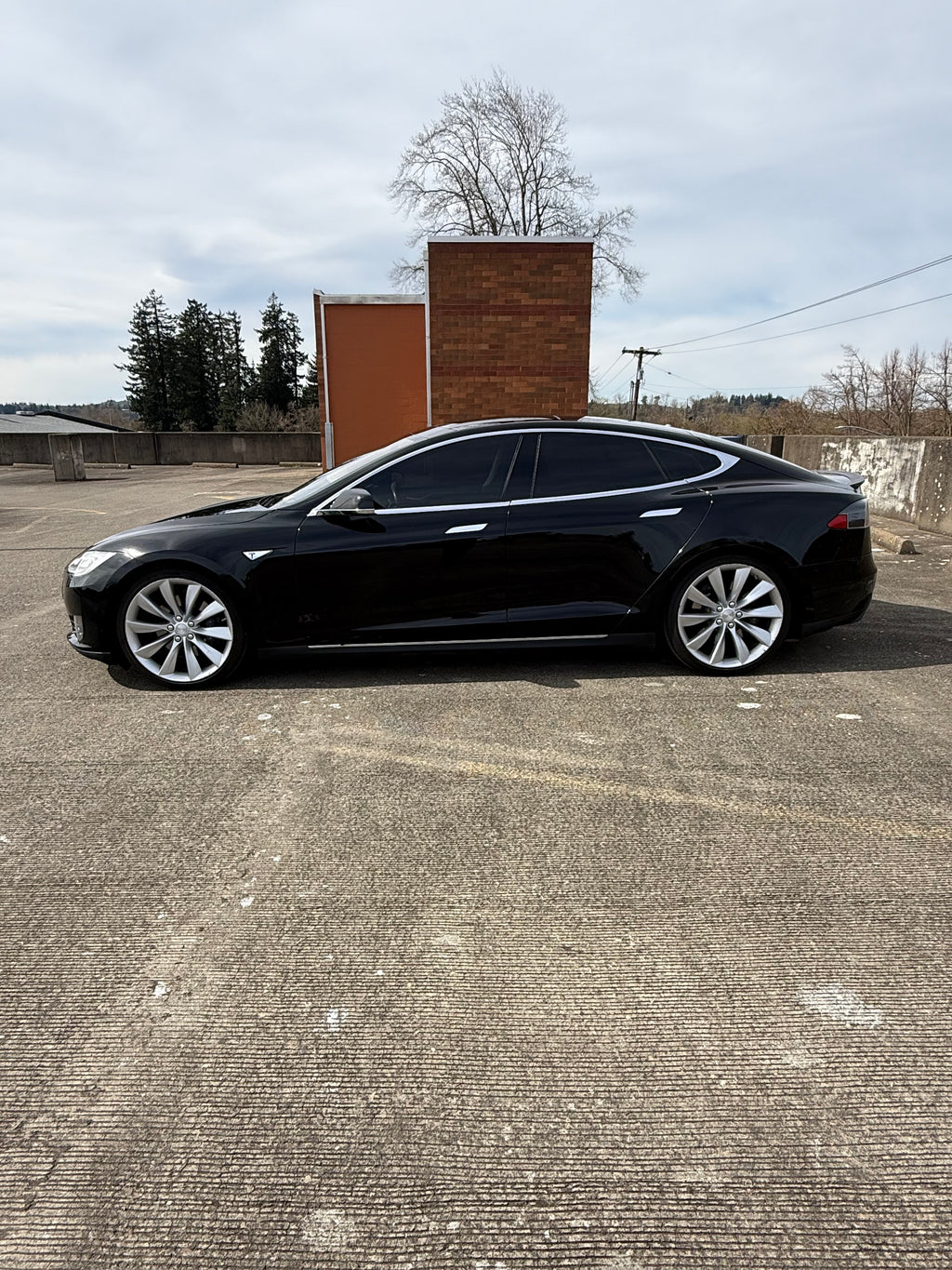 2013 Tesla Model S – Clean Title –