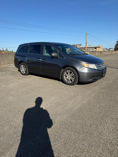 2013 Honda Odyssey – Clean Title –